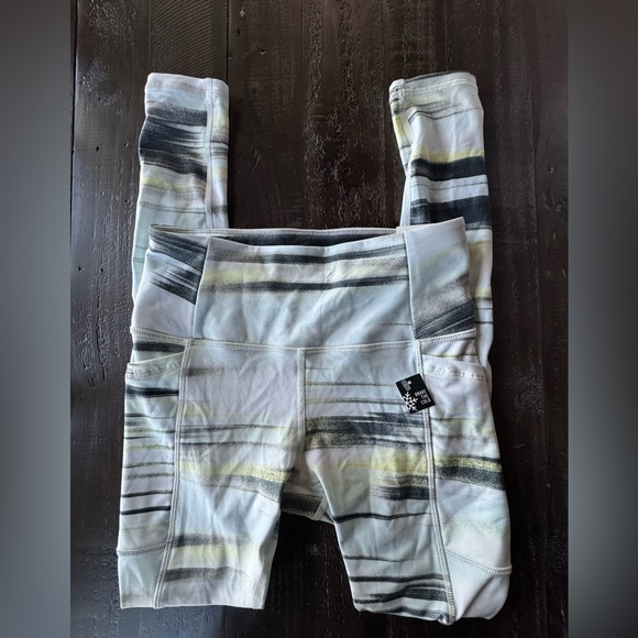 DSG NWT Women's Leggings - Cold Weather Compression - Picture 1 of 5